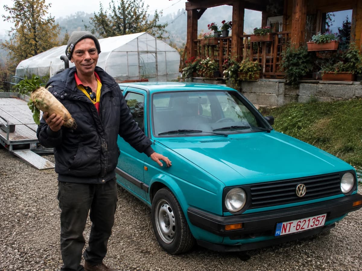 Dominku Gavriću iz Novog Travnika pred kuću stigao potpuno restaurirani Golf 2