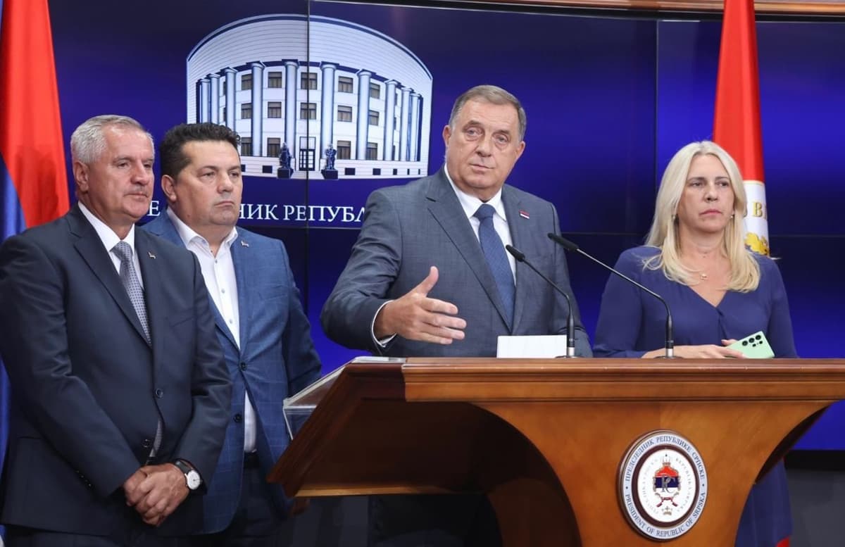 SNSD nakon Schmidtovog odlaska traži ukidanje odluka i zakona po kojem je osuđen Dodik